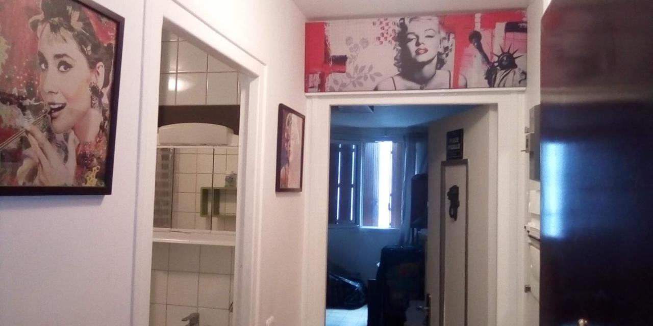 Apartment Pigalle De 25 M2 - 2 Lits Simples Type Gigogne Pour 2 Personnes - Coeur Touristique De - 2 Minutes De La Station Metro Pigalle ,petit Train Vers La Butte Montmartre-cabarets Moulin Rouge,chez Michou-restaurants Bouillon Pigalle,berliner