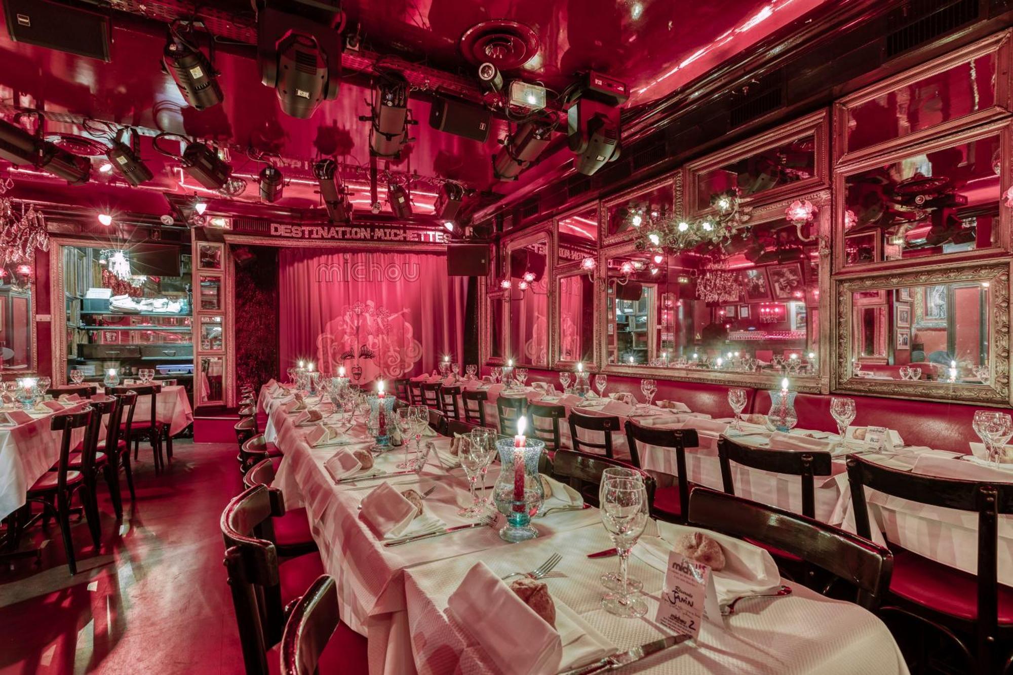 Pigalle De 25 M2 - 2 Lits Simples Type Gigogne Pour 2 Personnes - Coeur Touristique De - 2 Minutes De La Station Metro Pigalle ,petit Train Vers La Butte Montmartre-cabarets Moulin Rouge,chez Michou-restaurants Bouillon Pigalle,berliner Apartment