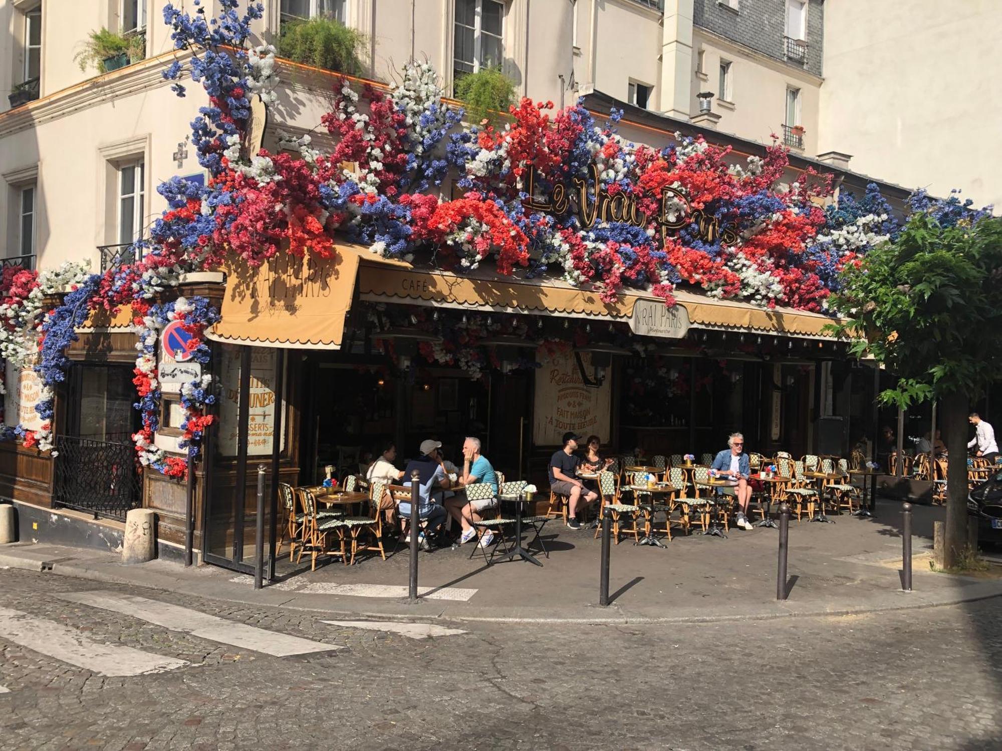 Apartment Pigalle De 25 M2 - 2 Lits Simples Type Gigogne Pour 2 Personnes - Coeur Touristique De - 2 Minutes De La Station Metro Pigalle ,petit Train Vers La Butte Montmartre-cabarets Moulin Rouge,chez Michou-restaurants Bouillon Pigalle,berliner Paris